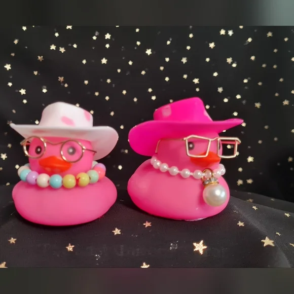 Sorority Cowgirl Ducks 2/$12 4/$20 - Picture 2 of 4